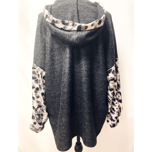 Open Black/Gray Blend Jacket Animal Print Trim with Hood Front Chest Pockets NWT - Picture 10 of 16